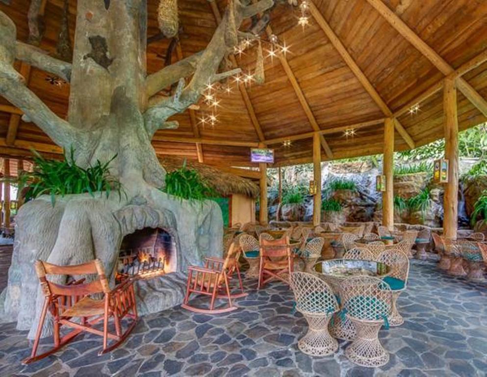 Peace Lodge Vara Blanca  Bagian luar foto